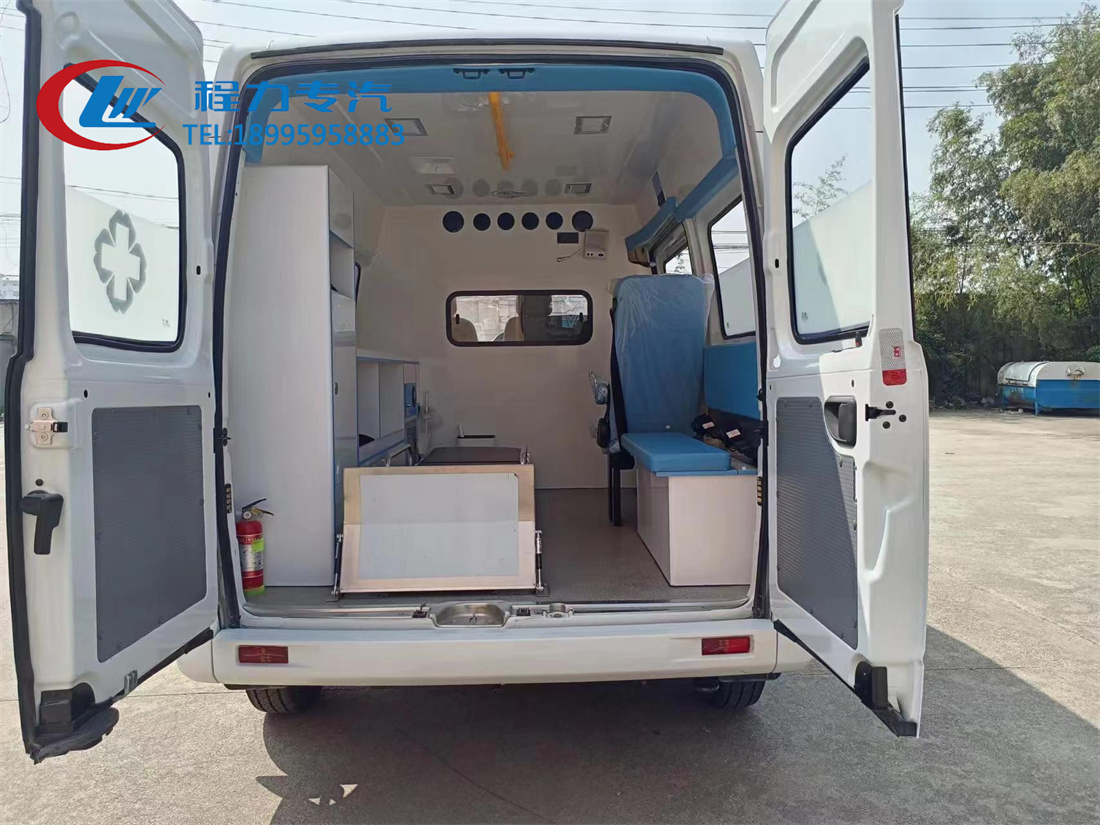 大通V80短軸救護(hù)車（柴油）