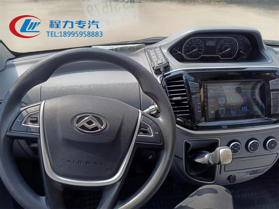 大通V80短軸救護(hù)車（柴油）